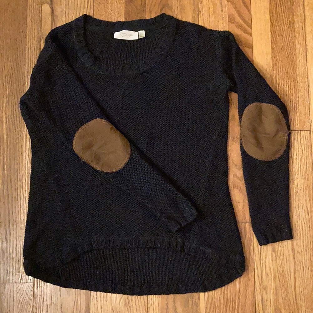 Elbow patch black sweater